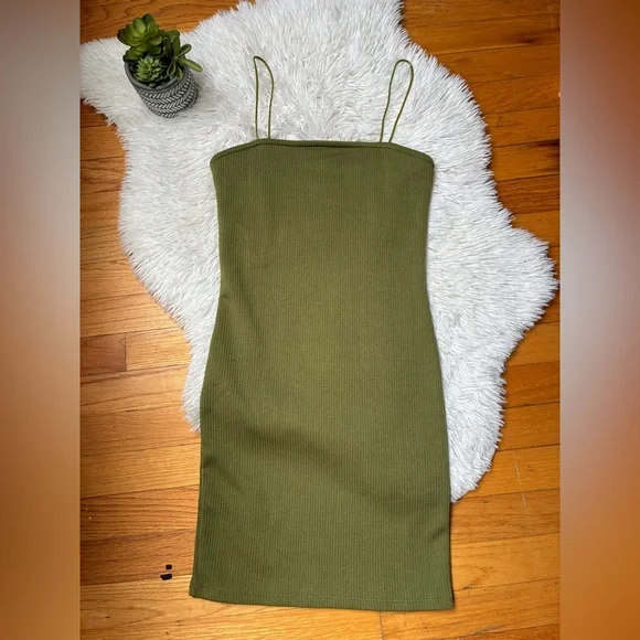love J Olive Bodycon Mini Dress 💚 - Picture 2 of 7